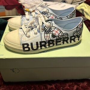 Burberry kids sneakers